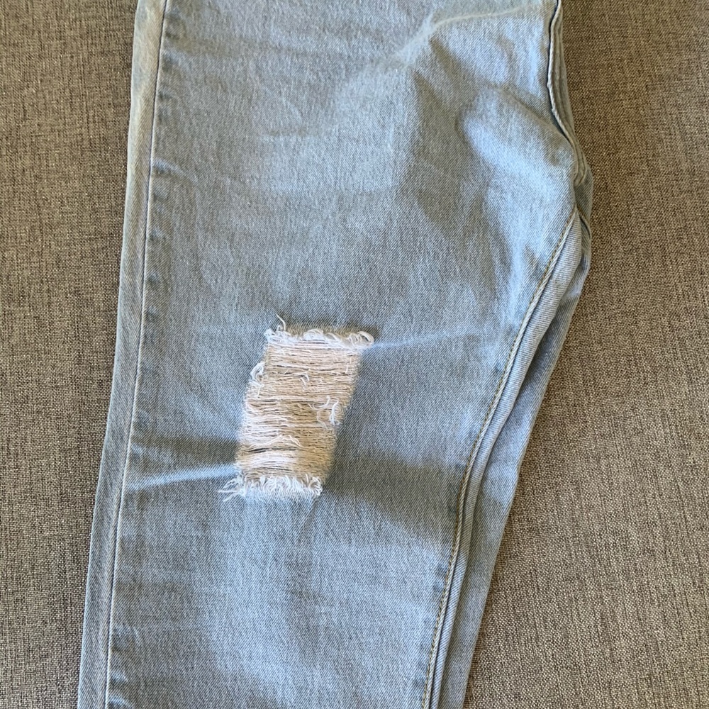 Top Trends Ripped Jeans - Picture 5 of 5